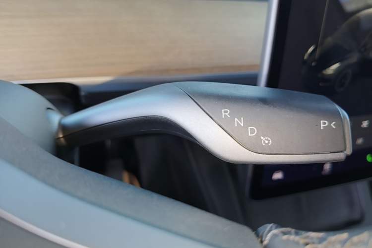 Used Tesla Model Y 2021 Long-Range All-Wheel-Drive Version Gear Lever