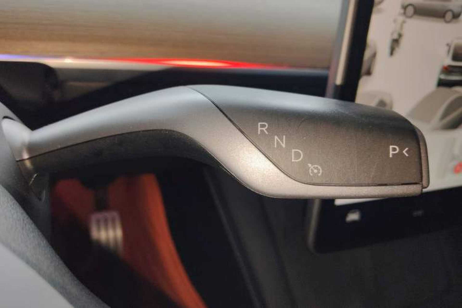 Used Tesla Model Y 2021 Performance High-Performance All-Wheel-Drive Version Gear Lever