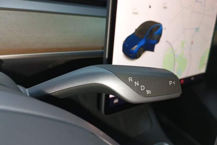 Used Tesla Model Y 2021 Long-Range All-Wheel-Drive Version Gear Lever