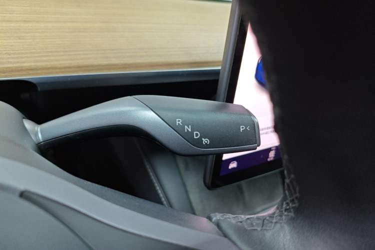 Used Tesla Model Y 2021 Standard Range Rear-Wheel Drive Version Gear Lever