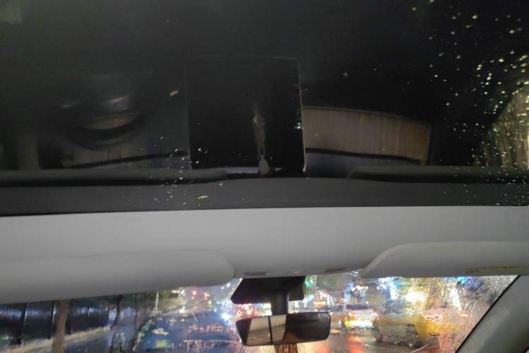 Used Tesla Model Y 2021 Long-Range All-Wheel-Drive Version Headliner