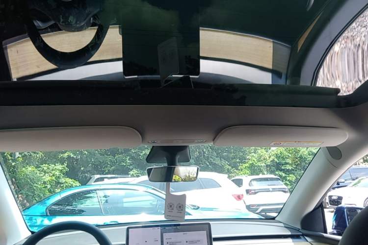 Used Tesla Model Y 2021 Long-Range All-Wheel-Drive Version 3D7 Headliner