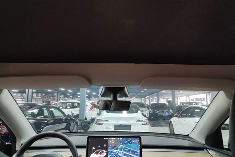 Used Tesla Model Y 2021 Long-Range All-Wheel-Drive Version 3D7 Headliner