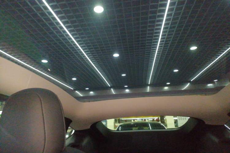 Used Tesla Model Y 2021 Long-Range All-Wheel-Drive Version 3D7 Headliner