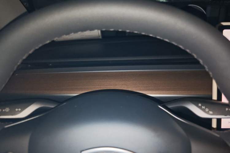 Used Tesla Model Y 2021 Long-Range All-Wheel-Drive Version 3D7 Instrument Cluster