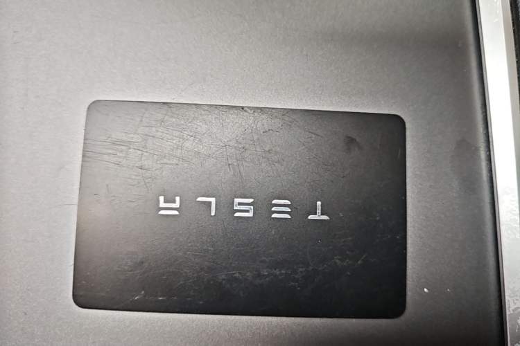 Used Tesla Model Y 2021 Long-Range All-Wheel-Drive Version 3D7 Interior 1