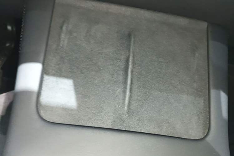 Used Tesla Model Y 2021 Long-Range All-Wheel-Drive Version Interior 1