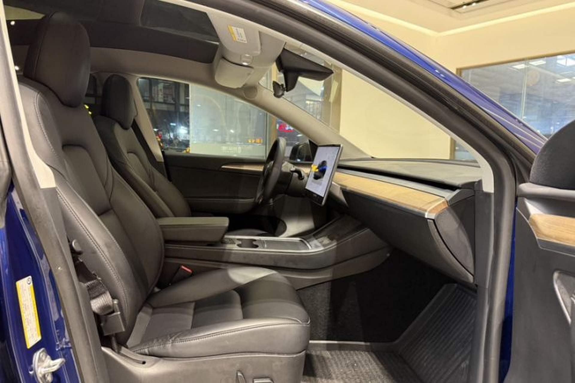 Used Tesla Model Y 2021 Performance High-Performance All-Wheel-Drive Version Interior 3