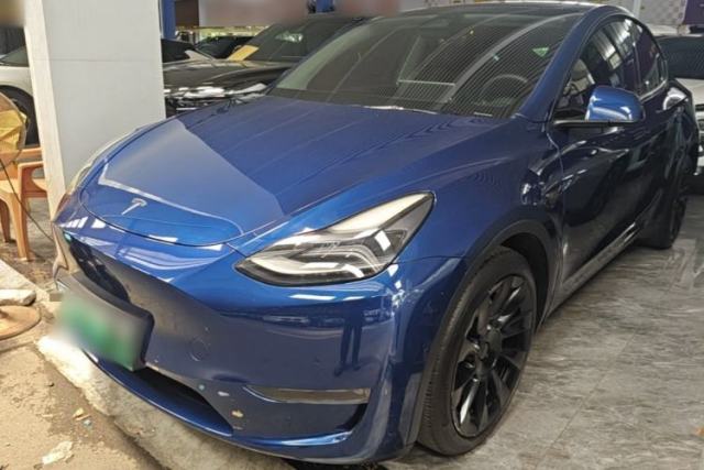 Used Tesla Model Y 2021 Long-Range All-Wheel-Drive Version