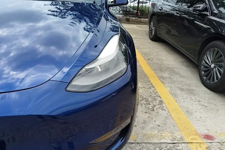 Used Tesla Model Y 2021 Long-Range All-Wheel-Drive Version 3D7 Left Front Headlight