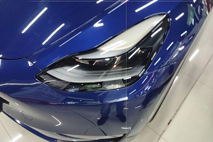 Used Tesla Model Y 2021 Standard Range Rear-Wheel Drive Version Left Front Headlight