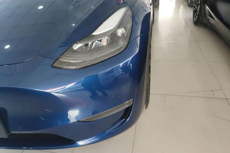 Used Tesla Model Y 2021 Long-Range All-Wheel-Drive Version Left Front Headlight
