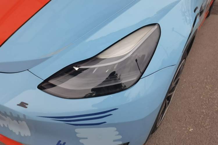 Used Tesla Model Y 2021 Standard Range Rear-Wheel Drive Version Left Front Headlight