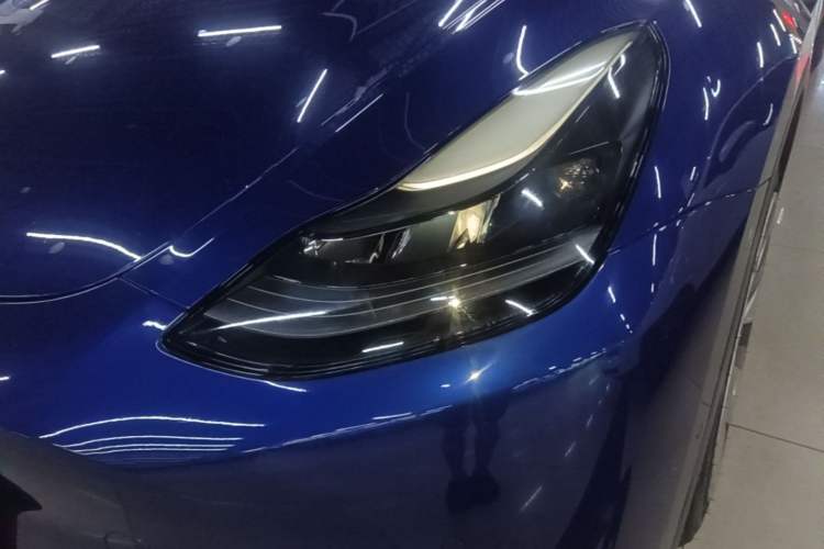 Used Tesla Model Y 2021 Standard Range Rear-Wheel Drive Version Left Front Headlight