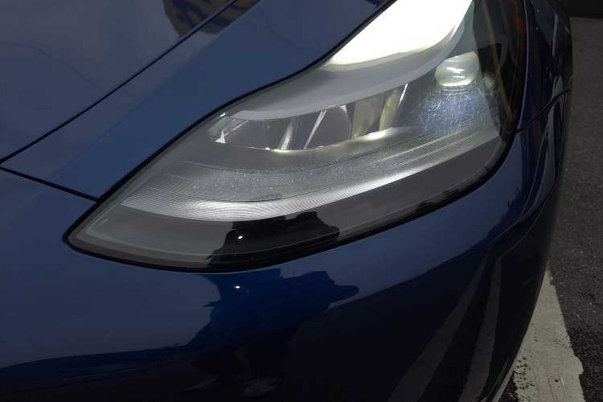 Used Tesla Model Y 2021 Standard Range Rear-Wheel Drive Version Left Front Headlight
