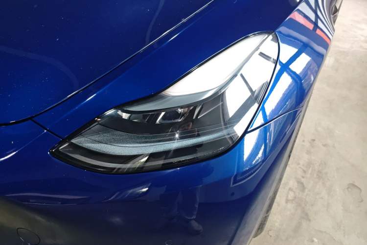 Used Tesla Model Y 2021 Long-Range All-Wheel-Drive Version 3D7 Left Front Headlight
