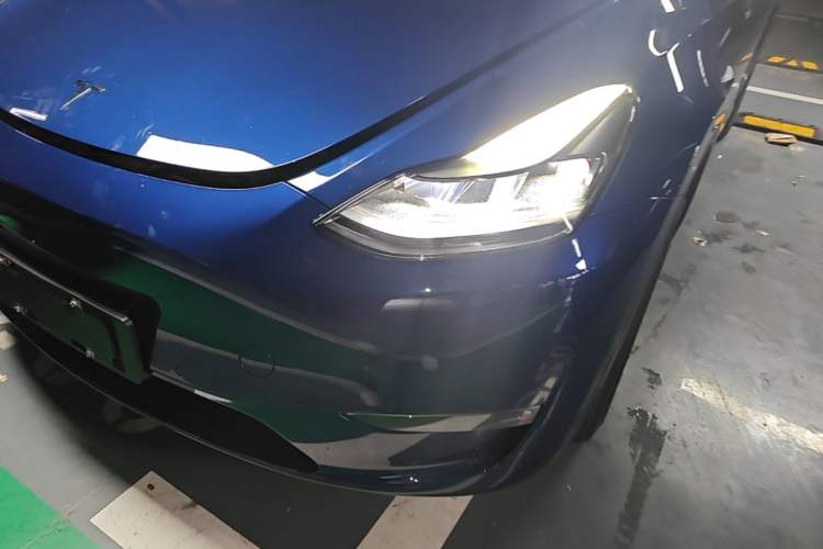 Used Tesla Model Y 2021 Long-Range All-Wheel-Drive Version Left Front Headlight