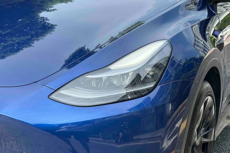 Used Tesla Model Y 2021 Long-Range All-Wheel-Drive Version Left Front Headlight