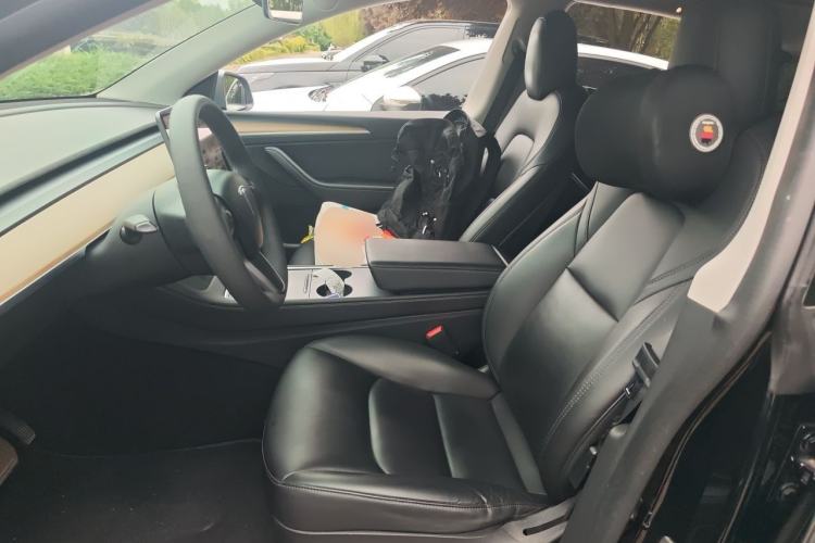 Used Tesla Model Y 2021 Standard Range Rear-Wheel Drive Version Left Front Seat