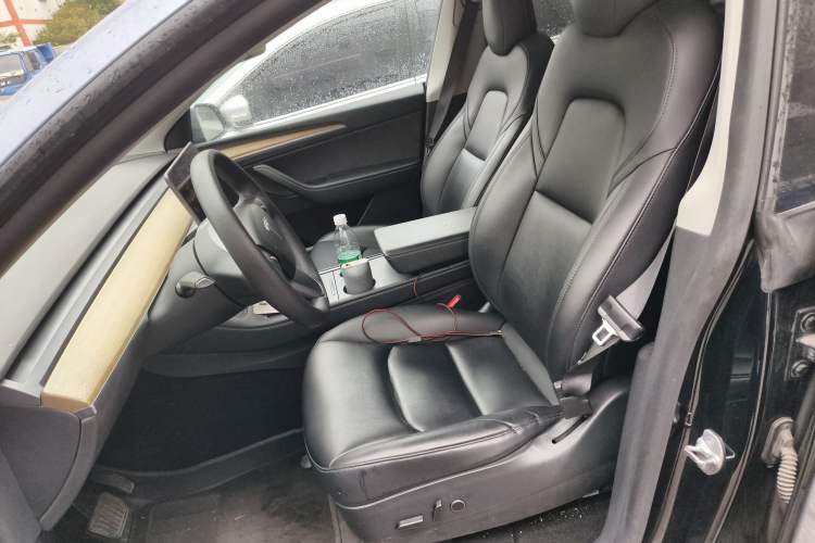 Used Tesla Model Y 2021 Long-Range All-Wheel-Drive Version Left Front Seat