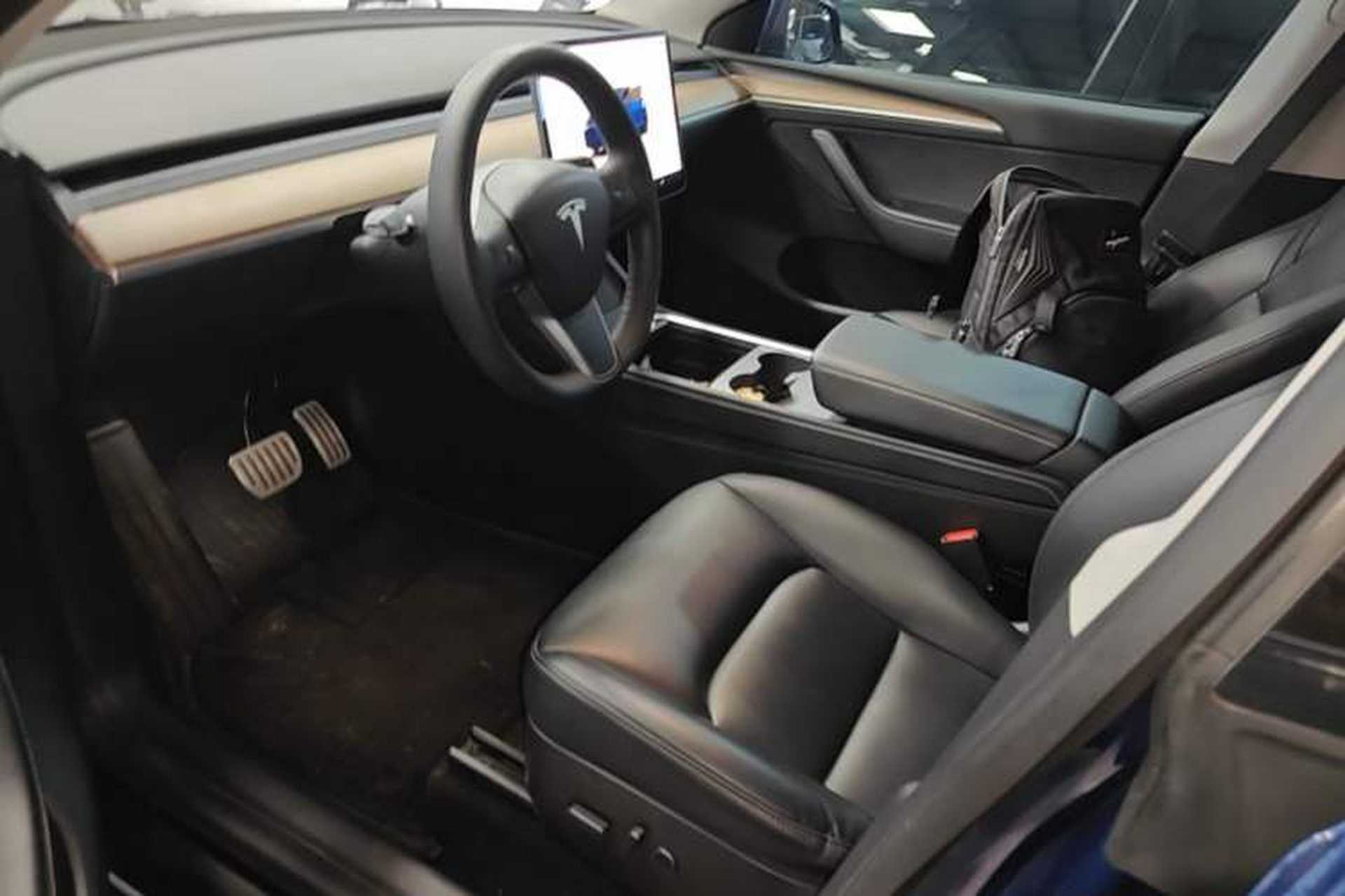 Used Tesla Model Y 2021 Performance High-Performance All-Wheel-Drive Version Left Front Seat