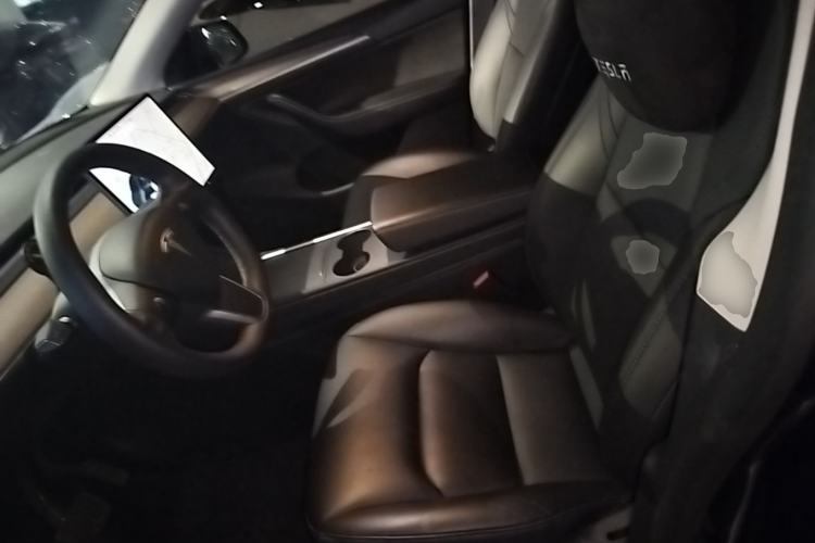 Used Tesla Model Y 2021 Long-Range All-Wheel-Drive Version Left Front Seat
