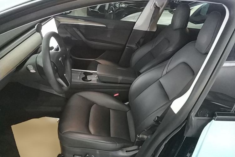 Used Tesla Model Y 2021 Standard Range Rear-Wheel Drive Version Left Front Seat