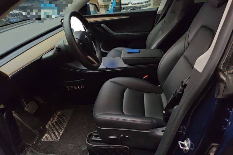 Used Tesla Model Y 2021 Long-Range All-Wheel-Drive Version Left Front Seat