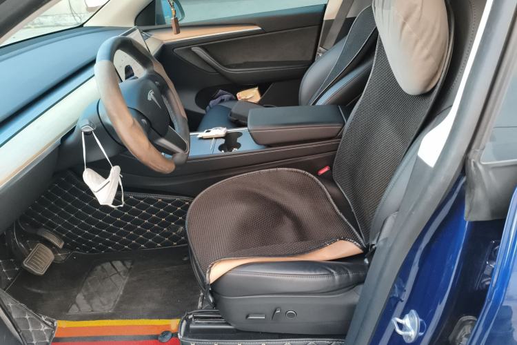 Used Tesla Model Y 2021 Standard Range Rear-Wheel Drive Version Left Front Seat