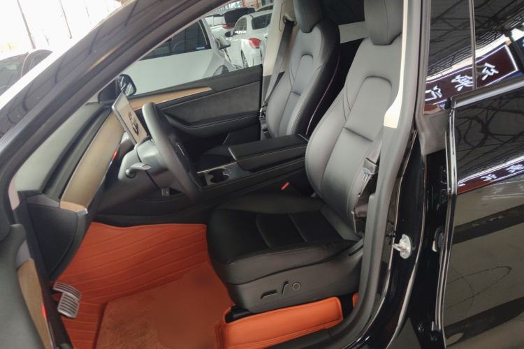 Used Tesla Model Y 2021 Performance High-Performance All-Wheel-Drive Version Left Front Seat