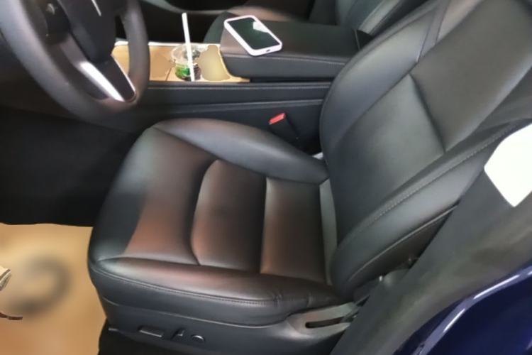 Used Tesla Model Y 2021 Long-Range All-Wheel-Drive Version Left Front Seat