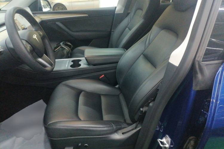 Used Tesla Model Y 2021 Long-Range All-Wheel-Drive Version 3D7 Left Front Seat