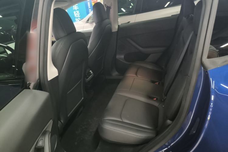 Used Tesla Model Y 2021 Long-Range All-Wheel-Drive Version 3D7 Left Rear Seat
