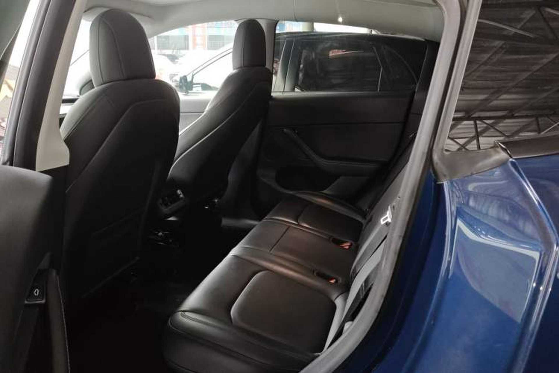 Used Tesla Model Y 2021 Long-Range All-Wheel-Drive Version 3D7 Left Rear Seat
