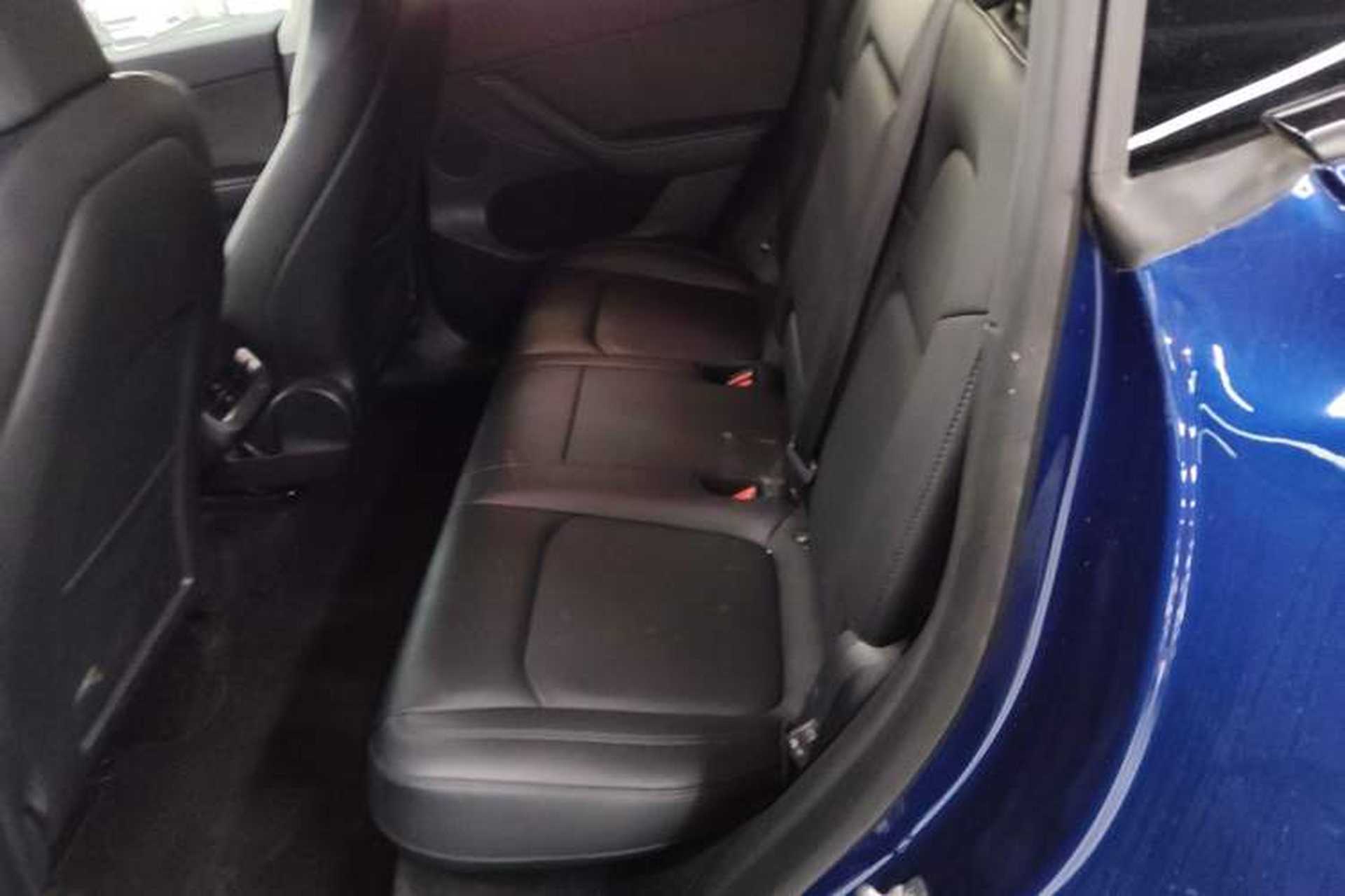 Used Tesla Model Y 2021 Performance High-Performance All-Wheel-Drive Version Left Rear Seat