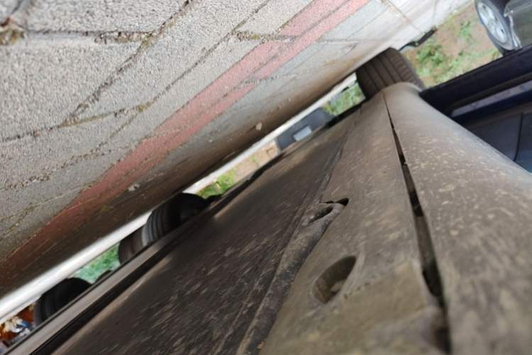 Used Tesla Model Y 2021 Long-Range All-Wheel-Drive Version Left Side Sill