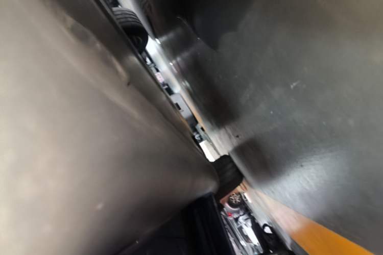 Used Tesla Model Y 2021 Long-Range All-Wheel-Drive Version Left Side Sill