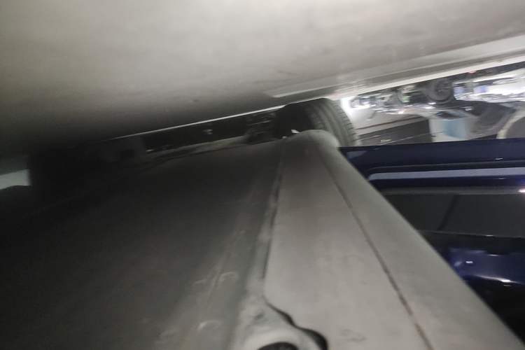 Used Tesla Model Y 2021 Long-Range All-Wheel-Drive Version Left Side Sill