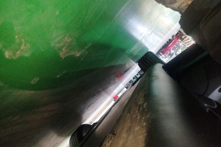 Used Tesla Model Y 2021 Long-Range All-Wheel-Drive Version 3D7 Left Side Sill