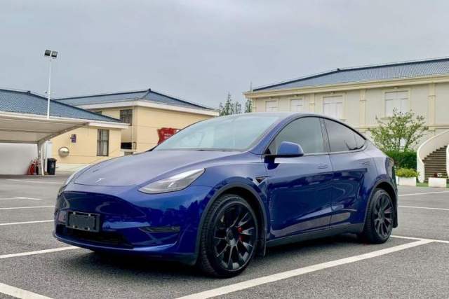Used Tesla Model Y 2021 Long-Range All-Wheel-Drive Version