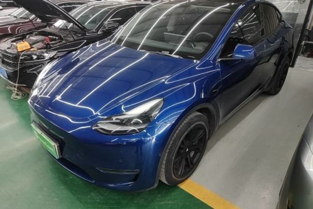 Used Tesla Model Y 2021 Long-Range All-Wheel-Drive Version 3D7