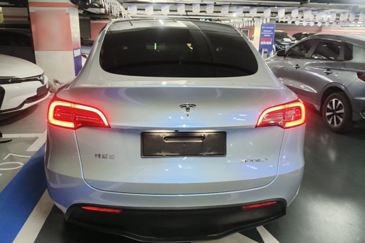 Used Tesla Model Y 2021 Long-Range All-Wheel-Drive Version Rear