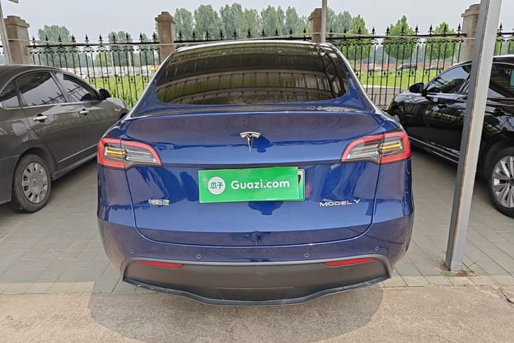 Used Tesla Model Y 2021 Long-Range All-Wheel-Drive Version Rear