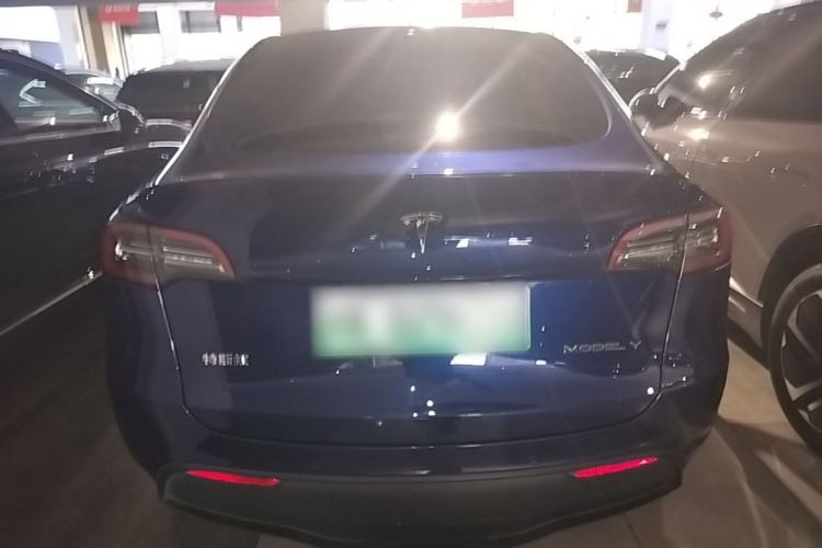 Used Tesla Model Y 2021 Long-Range All-Wheel-Drive Version Rear
