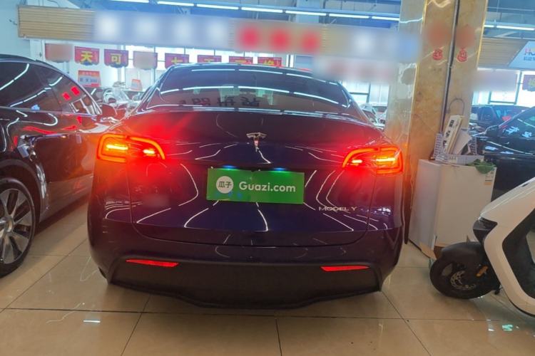 Used Tesla Model Y 2021 Long-Range All-Wheel-Drive Version Rear