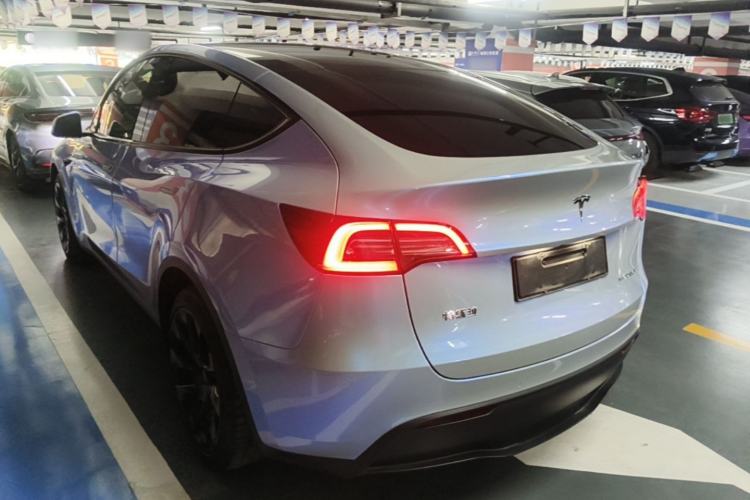 Used Tesla Model Y 2021 Long-Range All-Wheel-Drive Version Rear Left 45 Deg