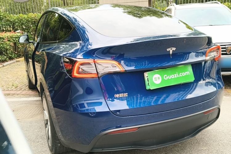 Used Tesla Model Y 2021 Long-Range All-Wheel-Drive Version Rear Left 45 Deg