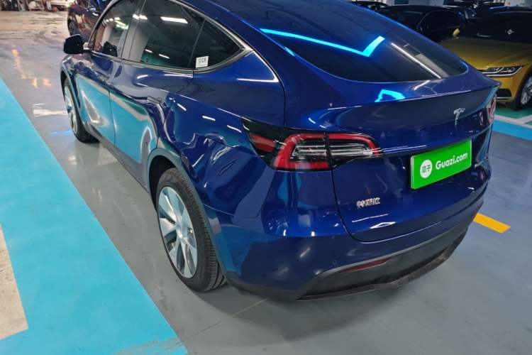 Used Tesla Model Y 2021 Long-Range All-Wheel-Drive Version Rear Left 45 Deg