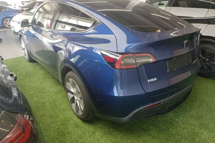 Used Tesla Model Y 2021 Standard Range Rear-Wheel Drive Version Rear Left 45 Deg