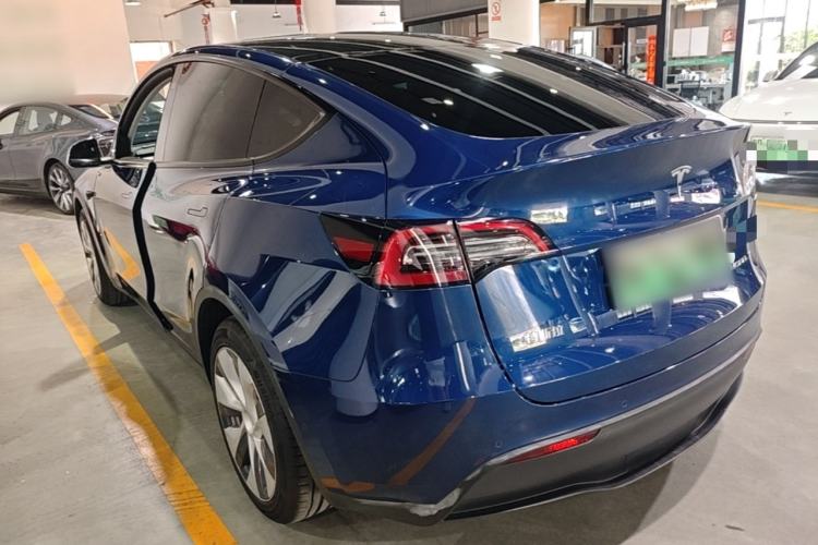 Used Tesla Model Y 2021 Revised Version 2 Long-Range All-Wheel-Drive Edition Rear Left 45 Deg